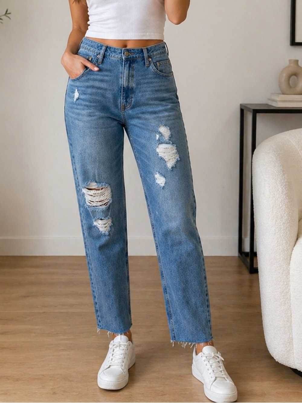 Vigoss Billie 90's High Rise‎ Loose Fit Distressed Jeans Raw Hem Size 32 Casual